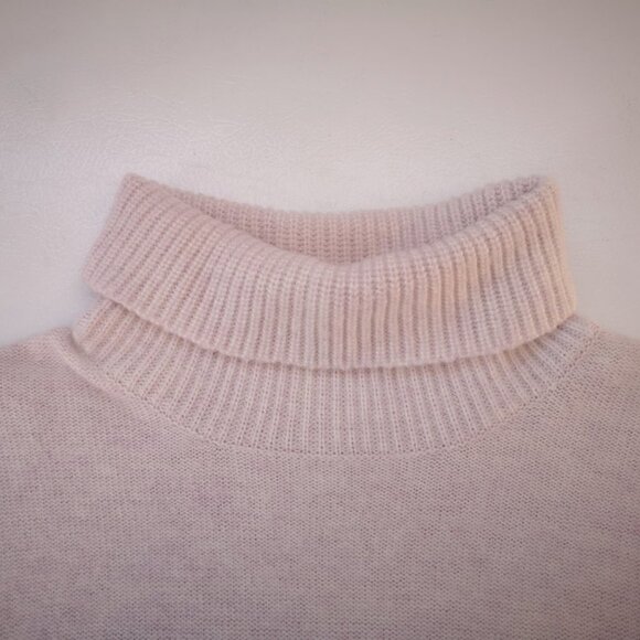 Hyba Ladies Size XS Light Pink Long Sleeves Lighter Weight Turtleneck / Tunic - Picture 6 of 10